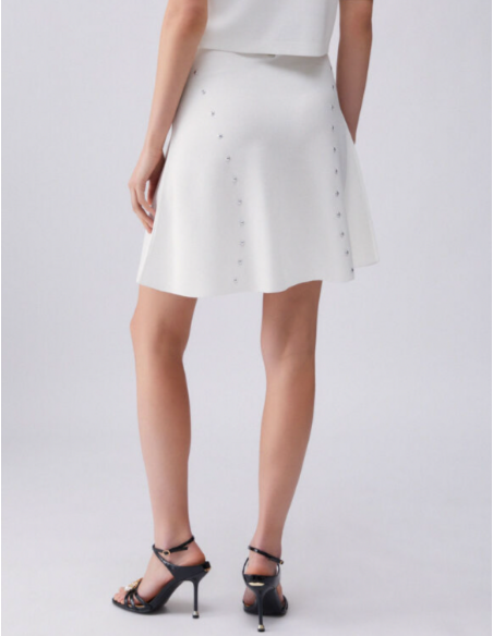 Tenue élégante jupe clous fashion