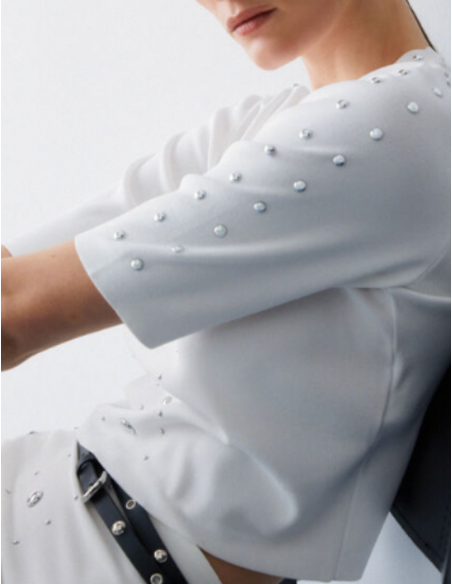 Contemporary knit top outfit idea