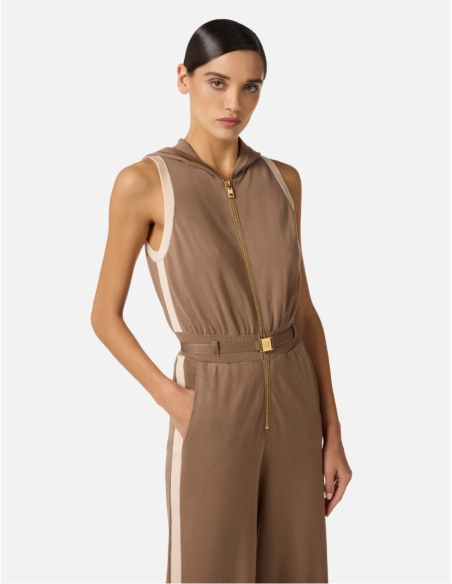 combinaison sport chic luxe femme