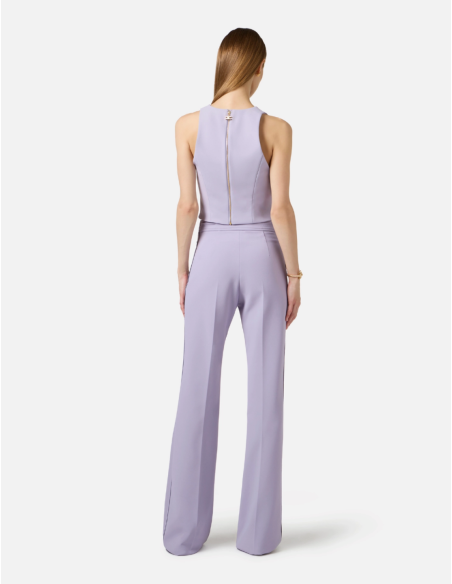 Création mode moderne pièce raffinée