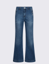 Flared denim jeans with turn-up chic