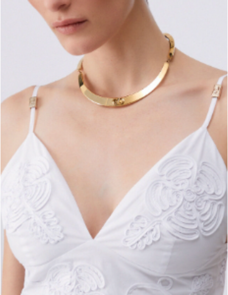 Women’s embroidered poplin top modern outfit