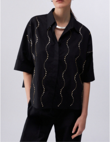 Chemise noire clous chic tendance mode