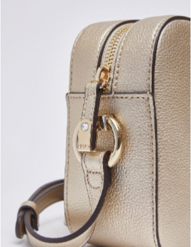 Liu Jo crossbody bag zip closure detail