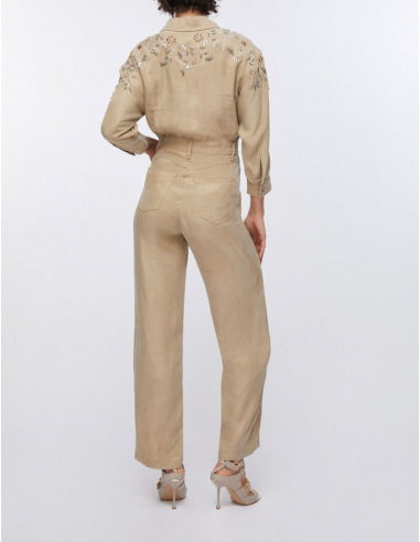 Women’s fashion embroidered detail look