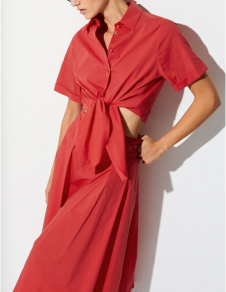 Liu Jo classic collar red blouse trend