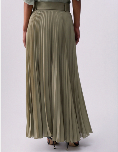 Liu Jo casual chic pleated skirt outfit