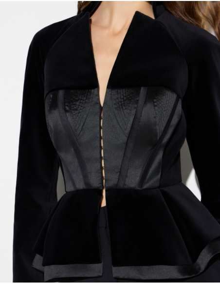 Elisabetta Franchi veste noire élégante coupe régulière